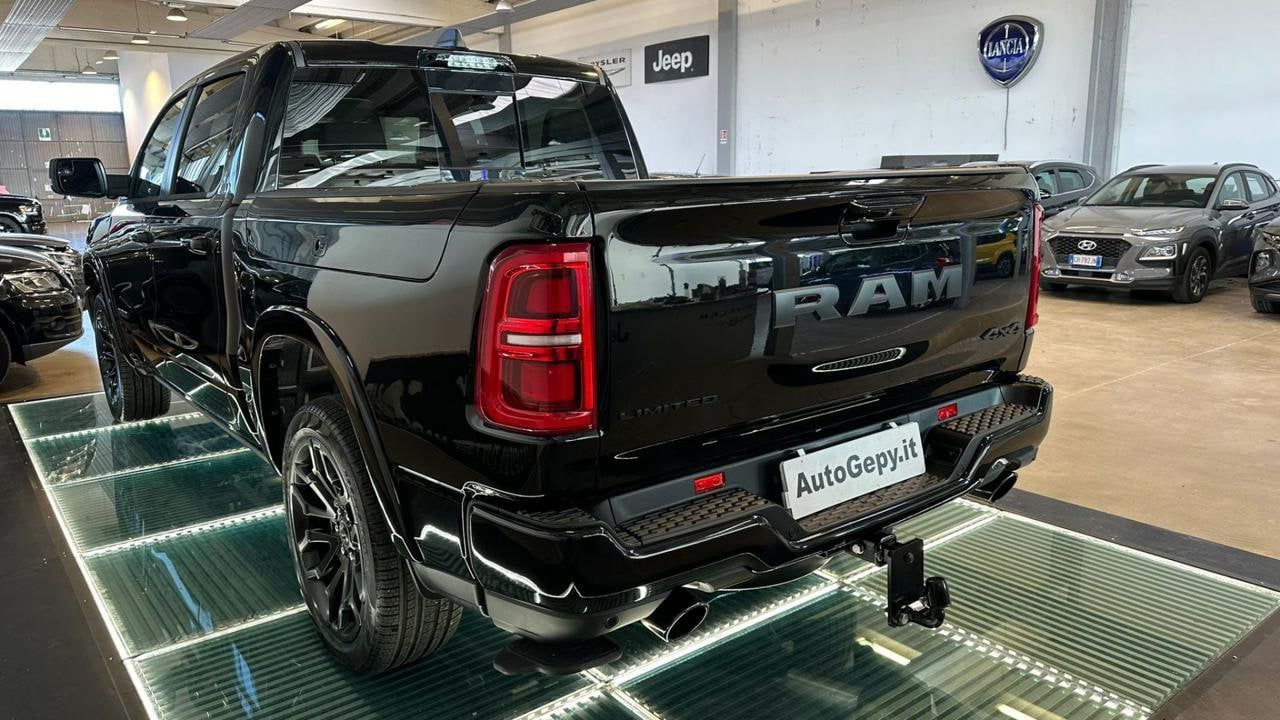 Dodge Ram NEW Limited Night 3.0L 540cv - foto 4