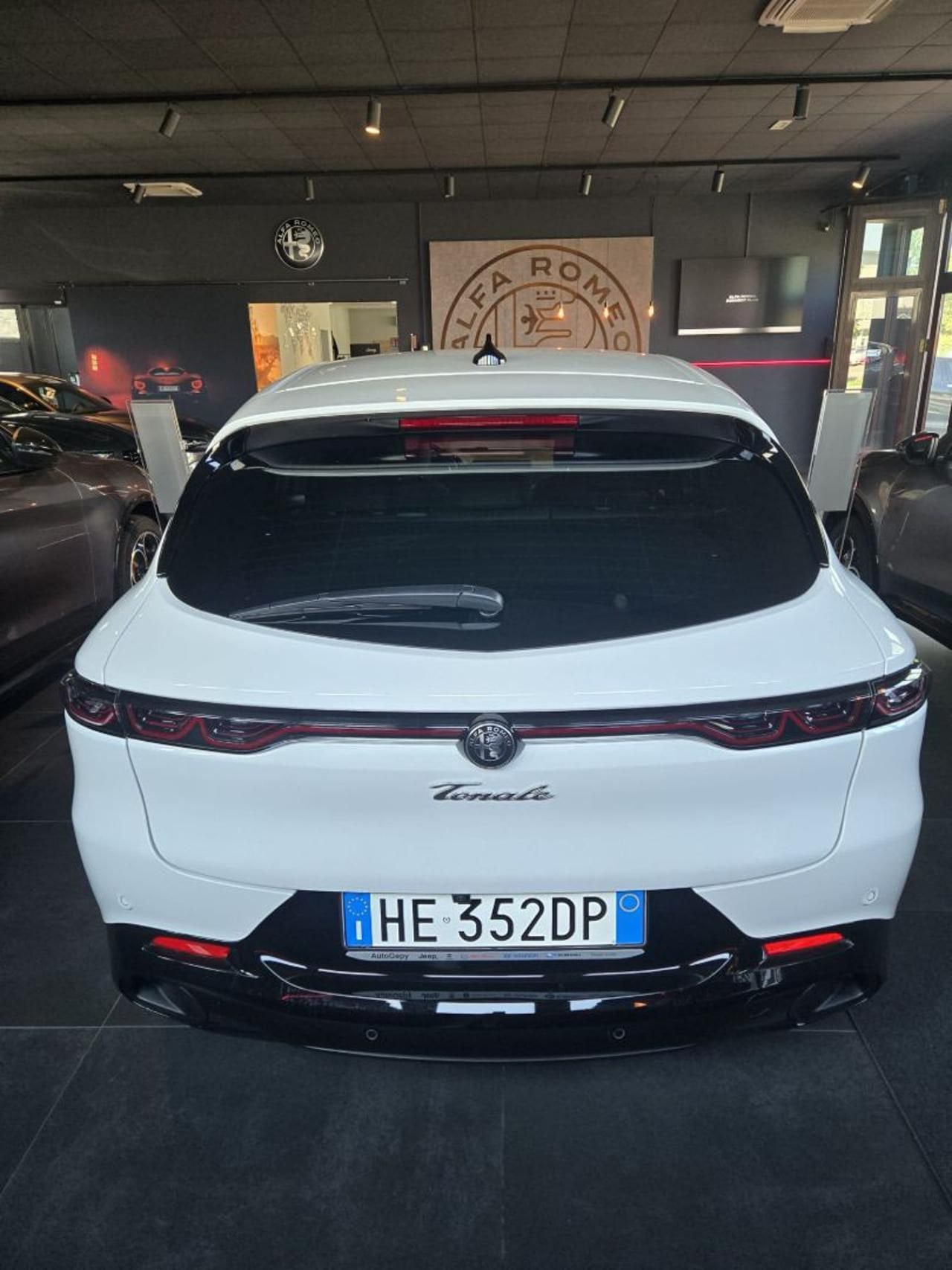 Alfa Romeo Tonale 1.5 175 CV MHEV TCT7 TI + Techno - foto 2