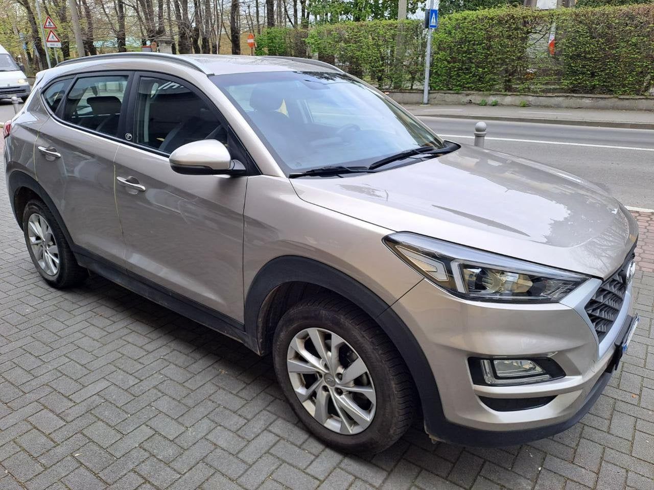 Hyundai Tucson 1.6 CRDi XTech - foto 3