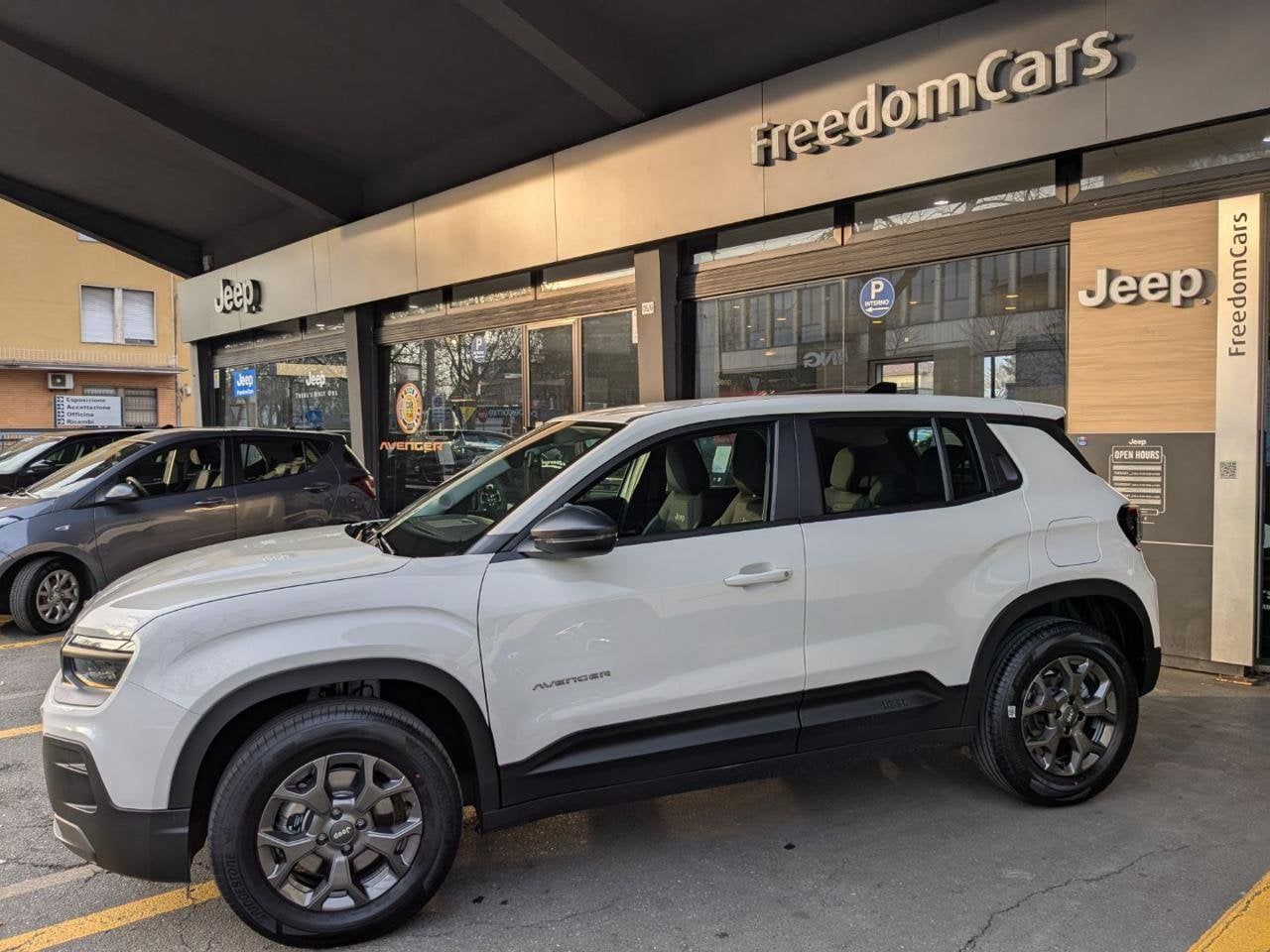 Jeep Avenger 1.2 Turbo MHEV Longitude - foto 4