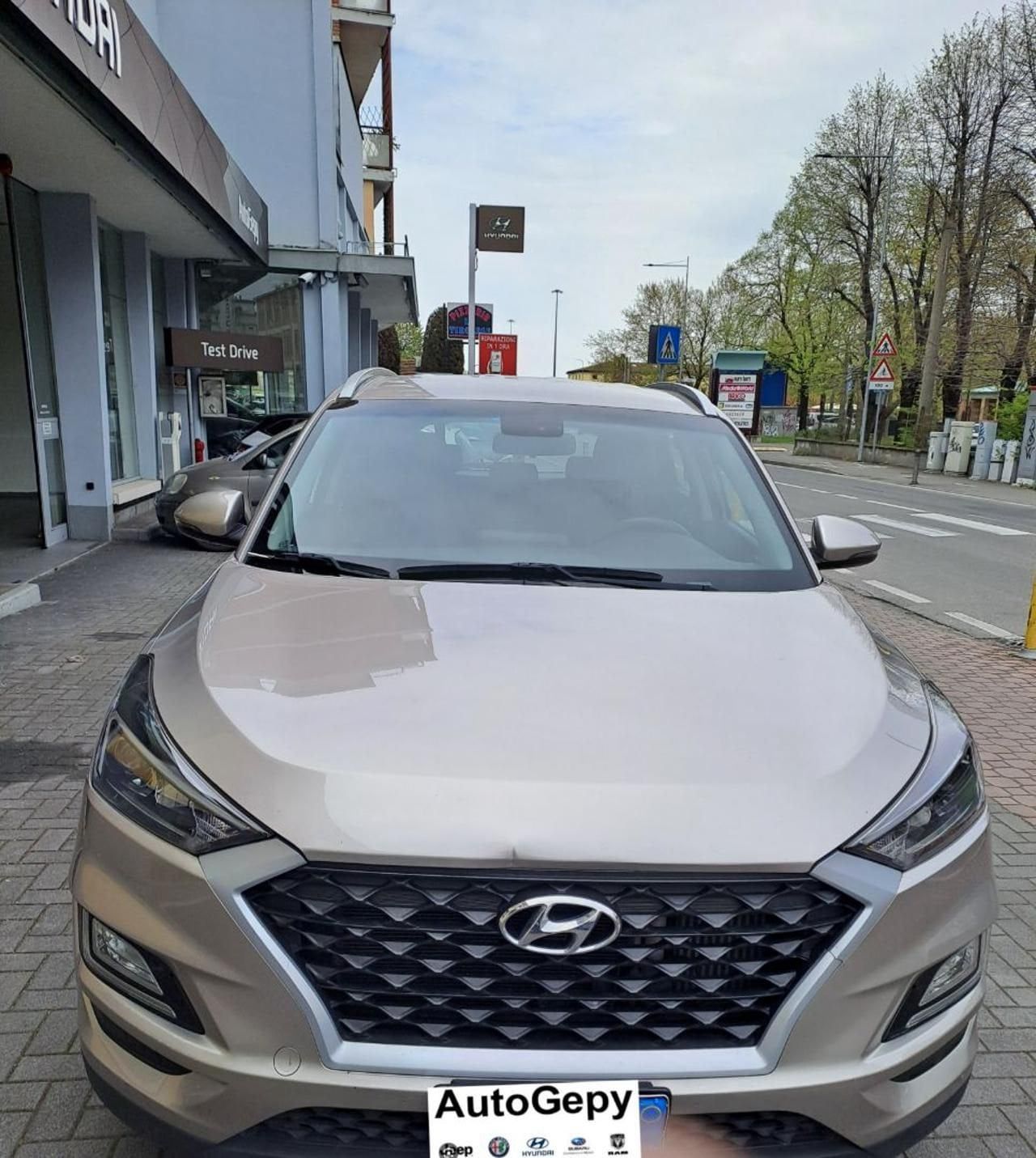 Hyundai Tucson 1.6 CRDi XTech - foto 2