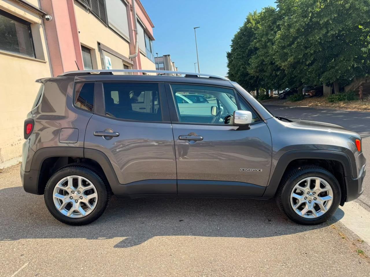 Jeep Renegade 2.0 Mjt 140cv 4WD Active Drive Limited - foto 3