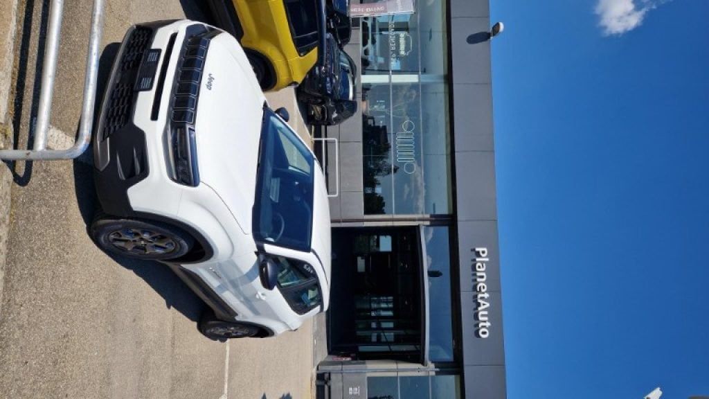 Jeep Avenger 1.2 Turbo 110 CV MHEV Longitude - foto 4
